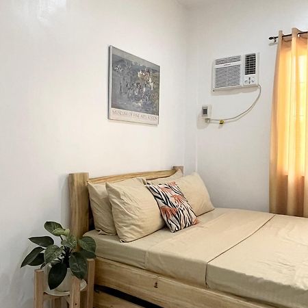 Sunnydale Apartelle -Room Accommodation Near Calatagan Beach Resorts Batangas Bagian luar foto